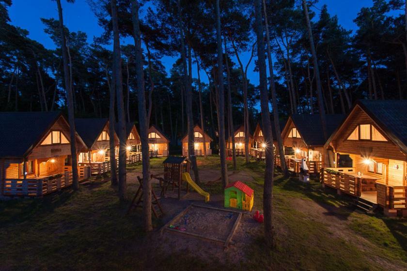 Sosnowa Mila - Domy I Apartamenty Pobierowo Exterior foto