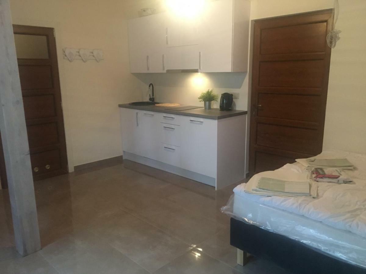 Sosnowa Mila - Domy I Apartamenty Pobierowo Exterior foto